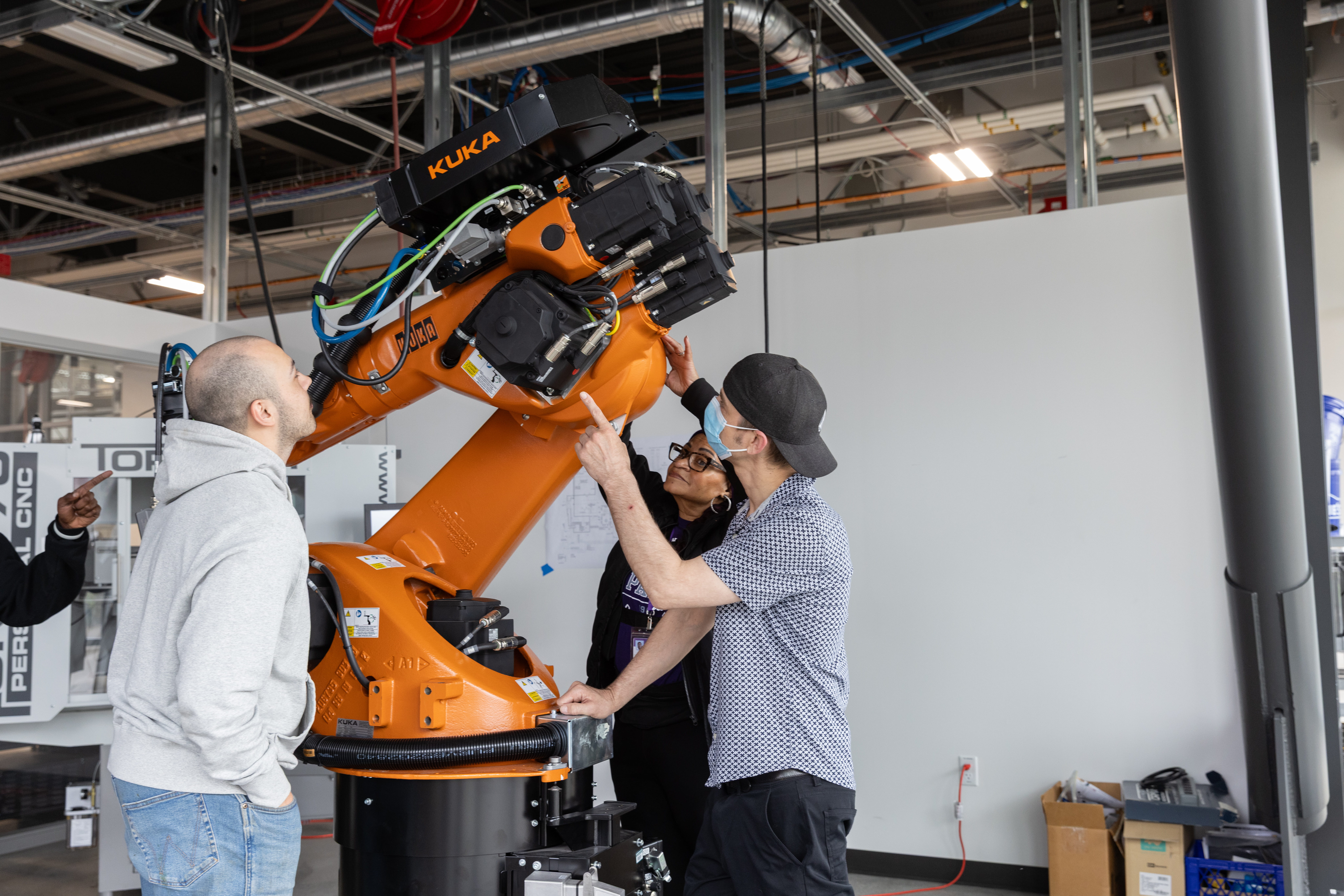 Mechatronics Engineering Technology and Automation lab, photo 1 of 6