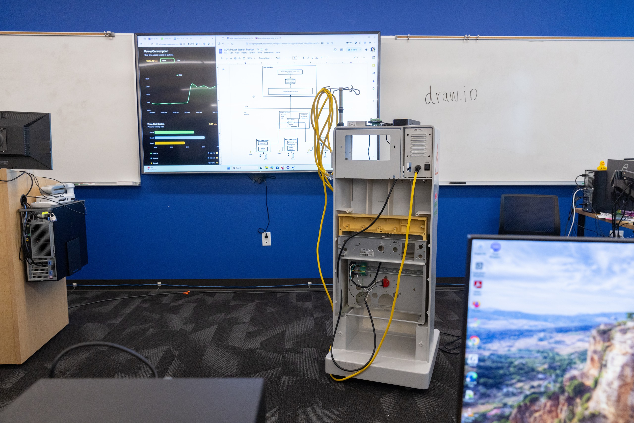 Computer Programming lab, photo 5 of 6