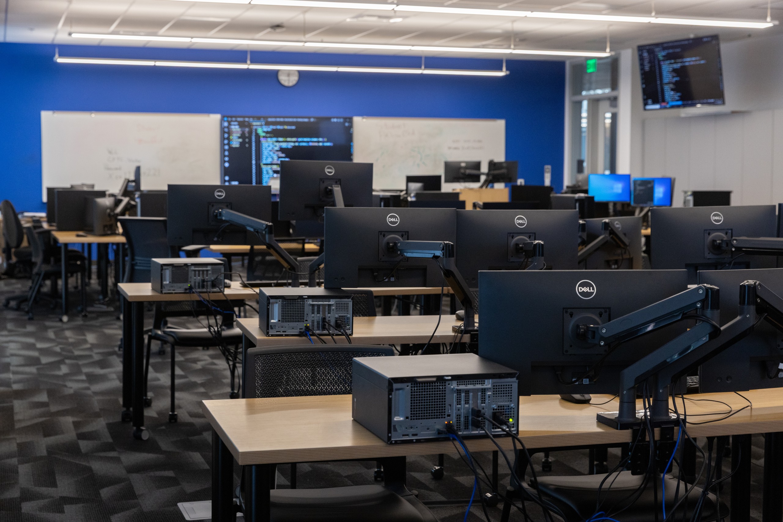 Computer Programming lab, photo 6 of 6